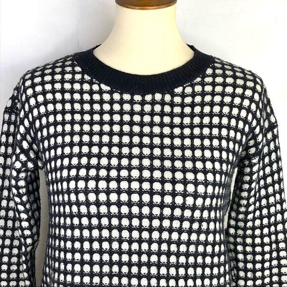 UNIQLO SWEATER                      CREW NECK TEXTURED MOHAIR BLEND SWEATER - Picture 3 of 9